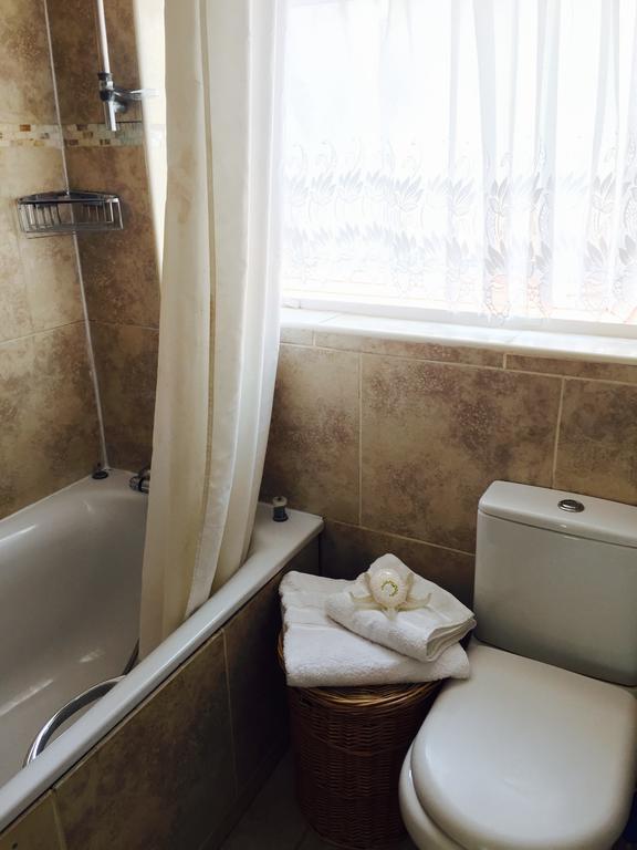 Edgware B&B Barnet Buitenkant foto